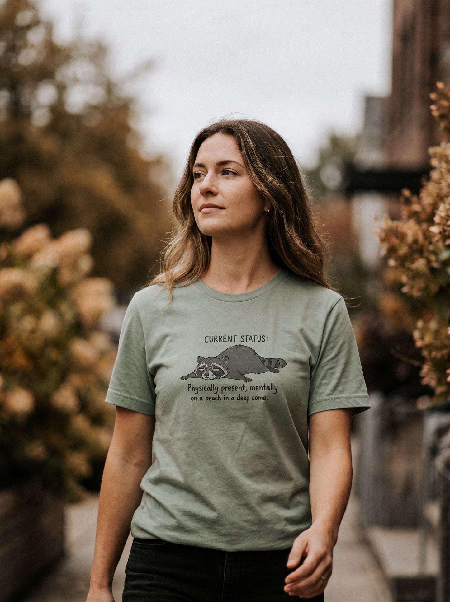 Lustiges Waschbär-T-Shirt mit aktuellem Status | Eeviore